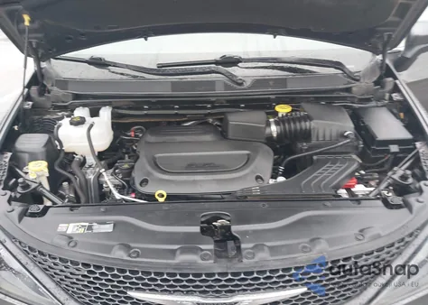 2022 Chrysler Voyager Lx z USA, uszkodzony, nr VIN 2C4RC1CG1NR105561